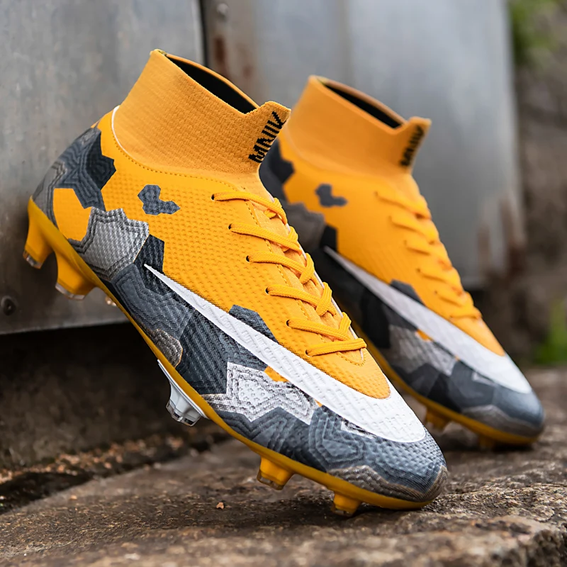 High Ankle Man's Soccer Shoes Long Spikes Sneakers Breathable Football Boots Women Futsal Football Shoes Outdoor Cleats For Men