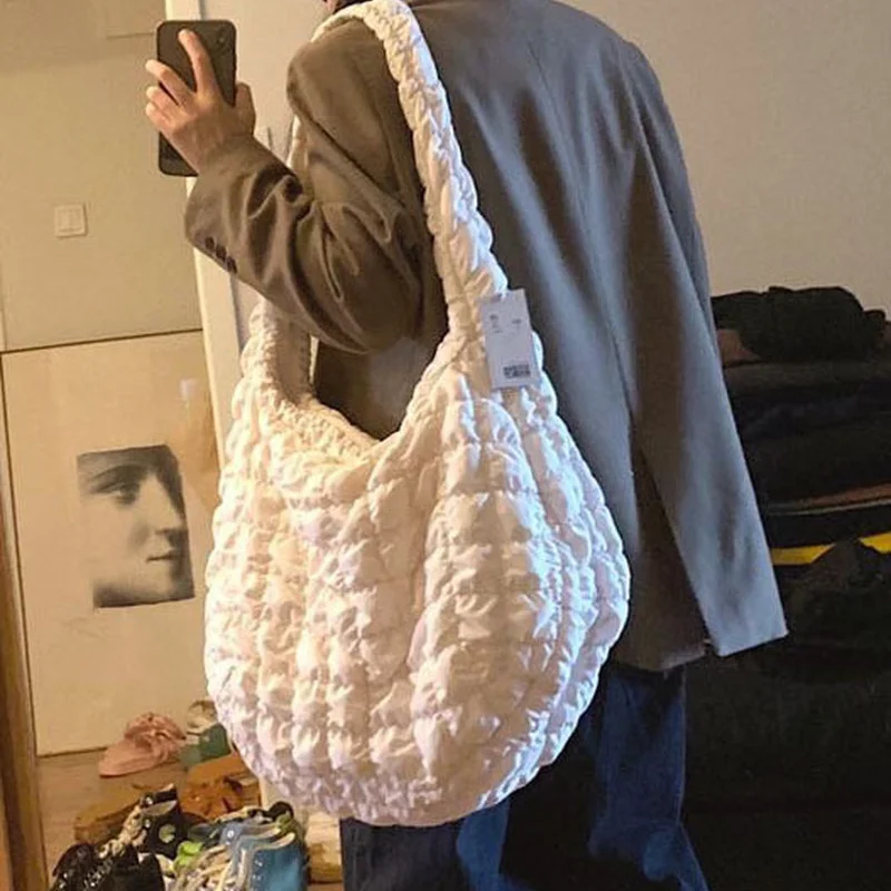 

Women's Bag Large Tote Bag 2022 Designer Pleated Shoulder Bag Luxury Down Quilted Padded Crossbody Bag Female Handbag and Purse