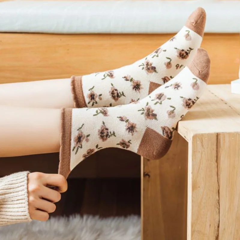 5 Pair Fashion Print Keep Warm Socks Women Vintage Long Winter Wool Socks Set Harajuku Korean Style Sokken Leg Warmer Chaussette