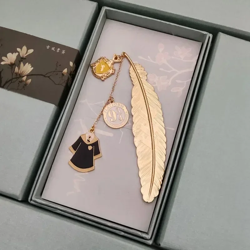 Лидер продаж аниме-закладка волшебный мальчик фильм перо металл Хогвартс