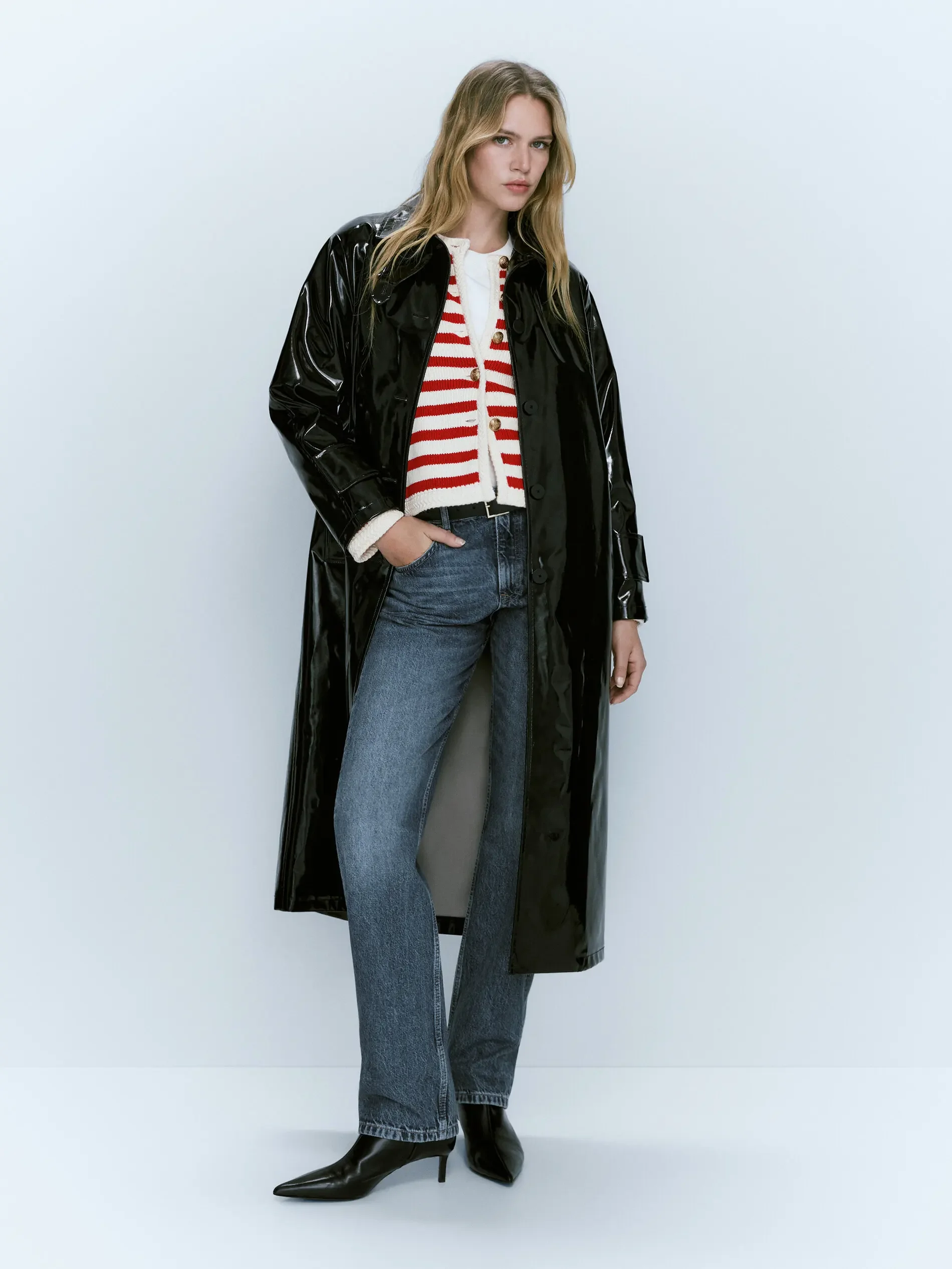 Женский весенний кардиган в полоску с пряжкой