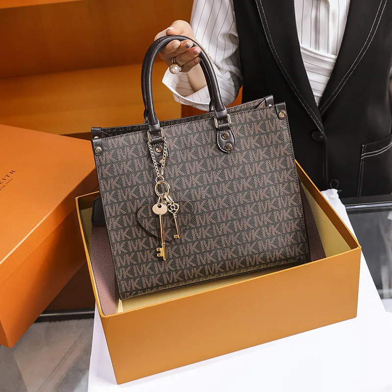

IVK Luxury Women's Brand Clutch Bags Designer Round Crossbody Shoulder Purses Handbag Women Clutch Travel Tote Bag
