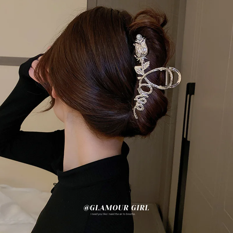 

Metal Cool Tulip Flower Hairpin Temperament Small Style Design Sense Shark