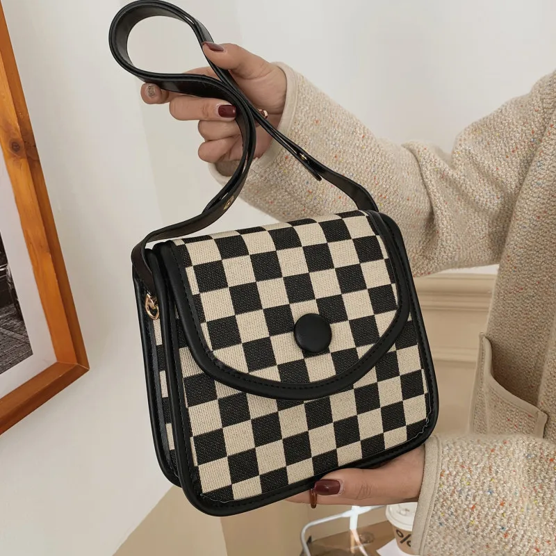 

Black White Plaid Shoulder Bags for Women Quality Soft Leather Crossbody Bag Small Flap Messenger Bag Ladies All Match Hgandbags
