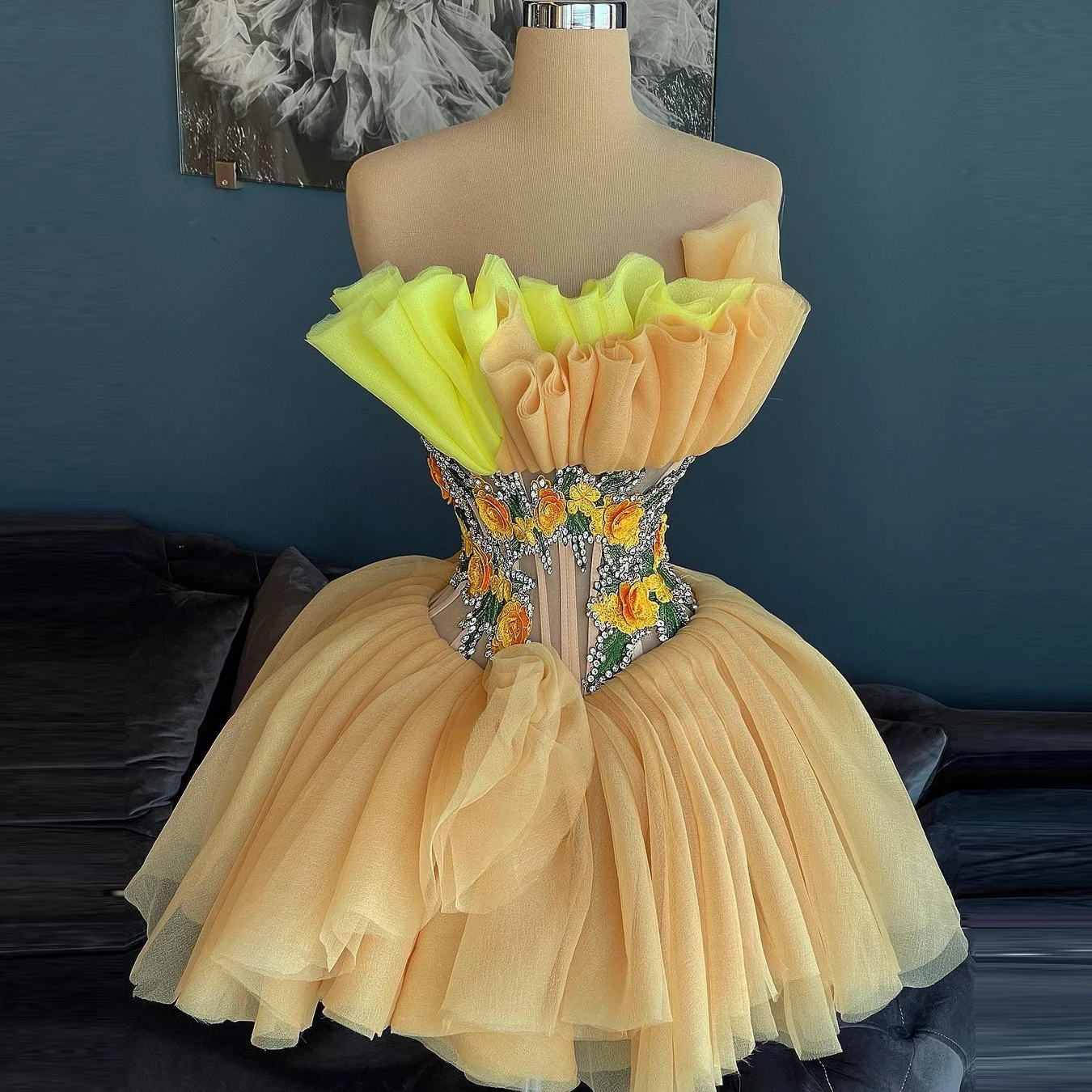 

Floral Prom Gowns Strapless Off Shoulder vestidos de gala Beading Prom Dresses Ball Gown Knee Length Tulle Yellow Neckline