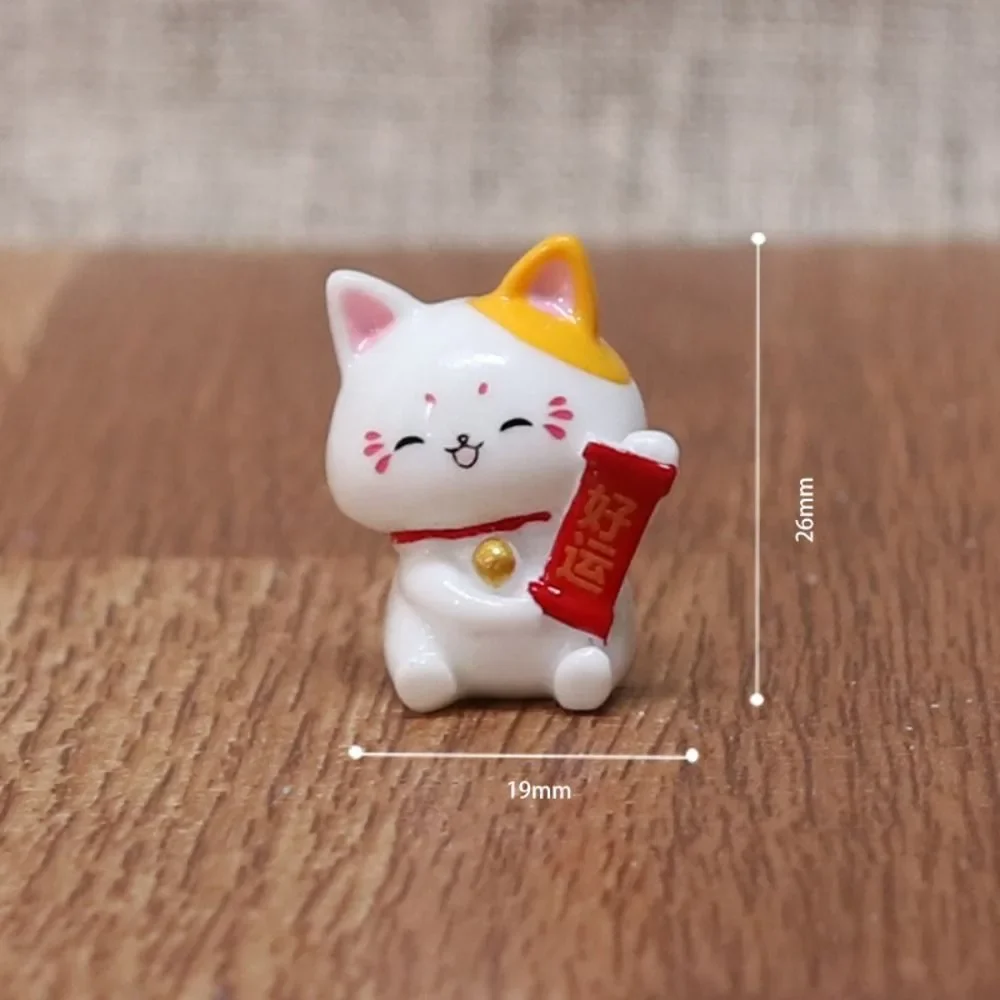 Мини-фигурка кошки из смолы  Lucky Cat