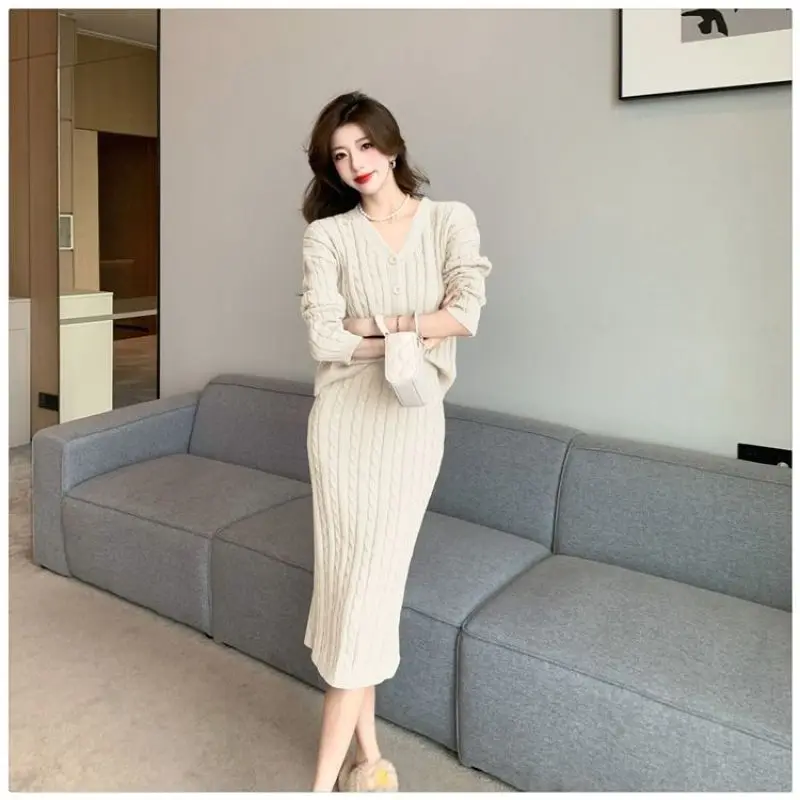 Рисунок 5 - Женский трикотажный кардиган с