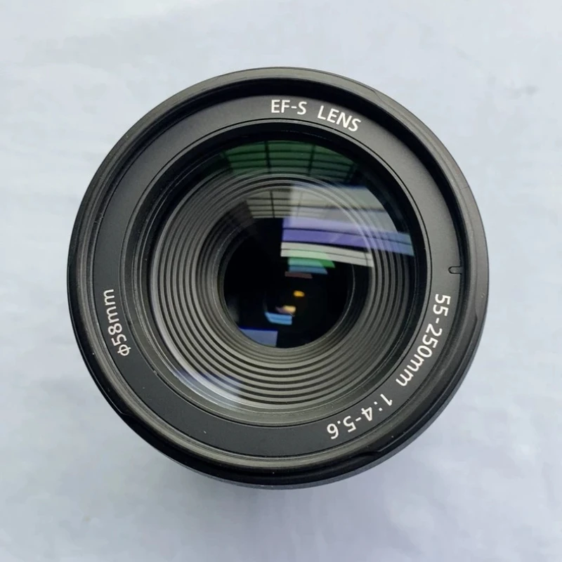 Фото 95% новый оригинальный телеобъектив EF-S 55-250mm F4-5.6 IS с зумом для камер Canon 200D, 80D, 90D, T7, T8i, SL3, APS-C DSLR. №4