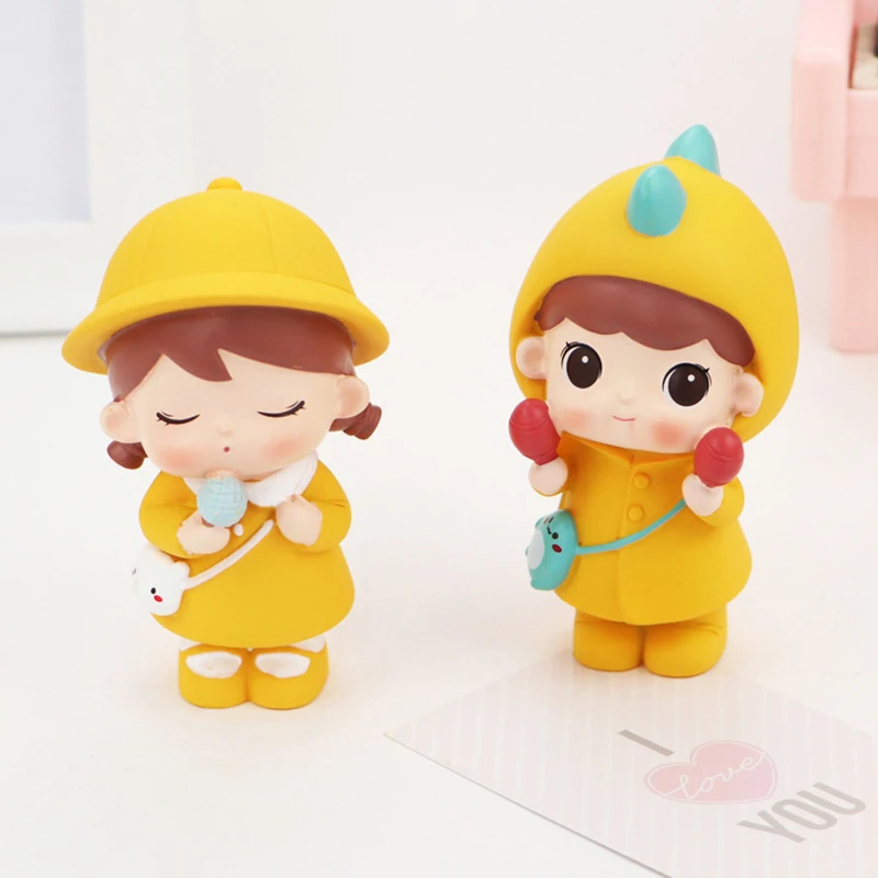 

1pcs Car Ornaments Cute Little Boy Little Girl Personality Anime Mini Doll Car Accessories Car Interior Accessories Decoration