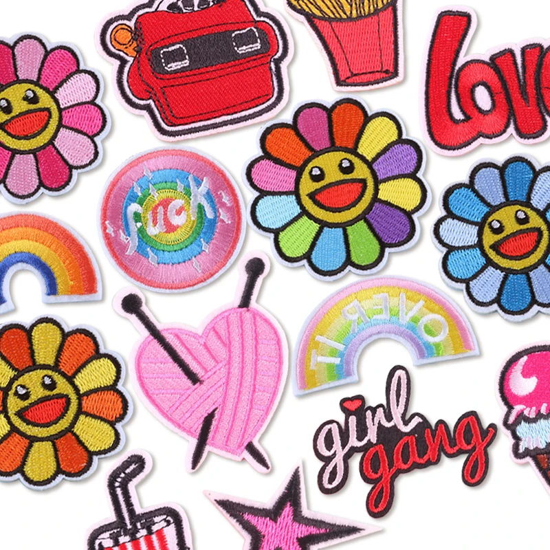 

Cartoon Rainbow Patch Iron on Patches Love Embroidered Cloth Stickers Patches for Clothing Sewing DIY Garment T-SHIRT Decor