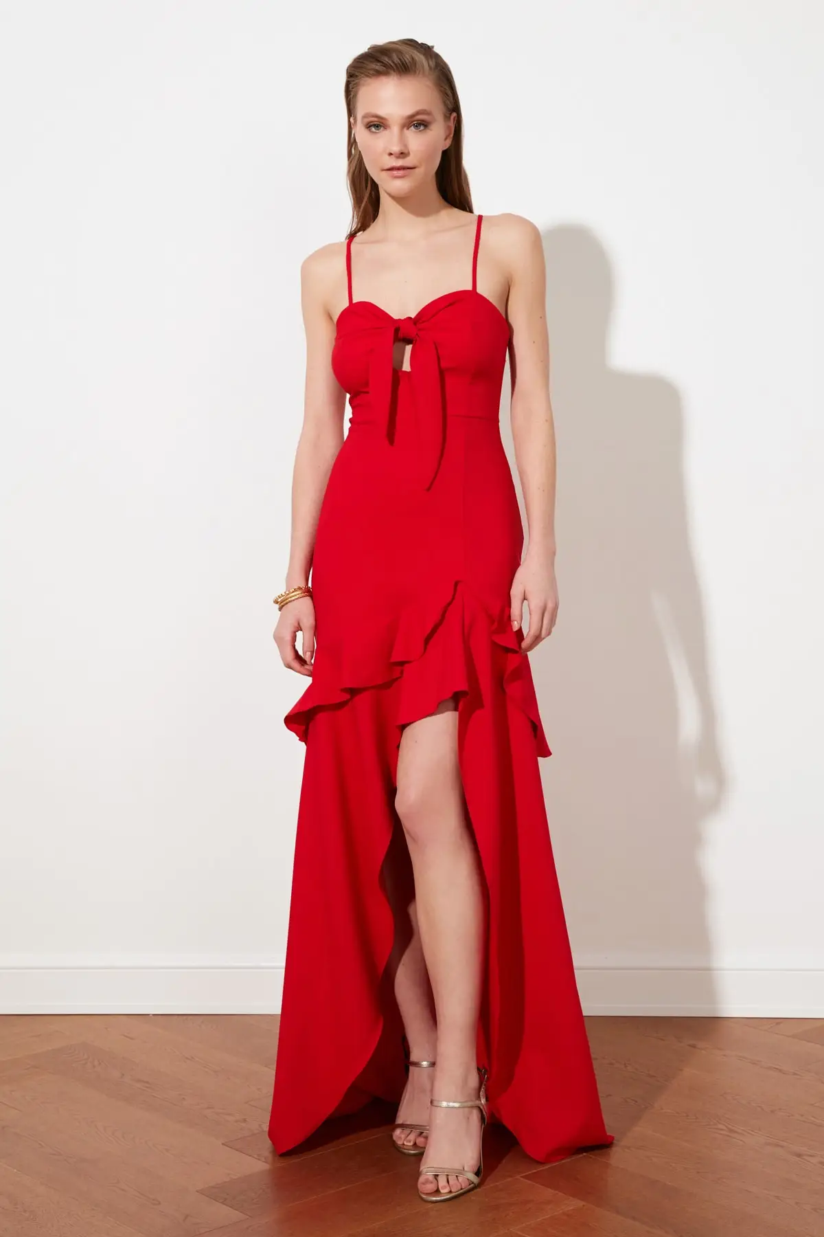 

Trendyol Collar Detail Evening Dress & Prom Gown TPRSS21AE0098