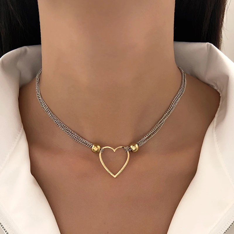

Fashion Retro Multi-layer Chain Hollowed out Love Pendant Necklace for Women Punk Peach Heart Geometry Choker Chain Jewelry Gift