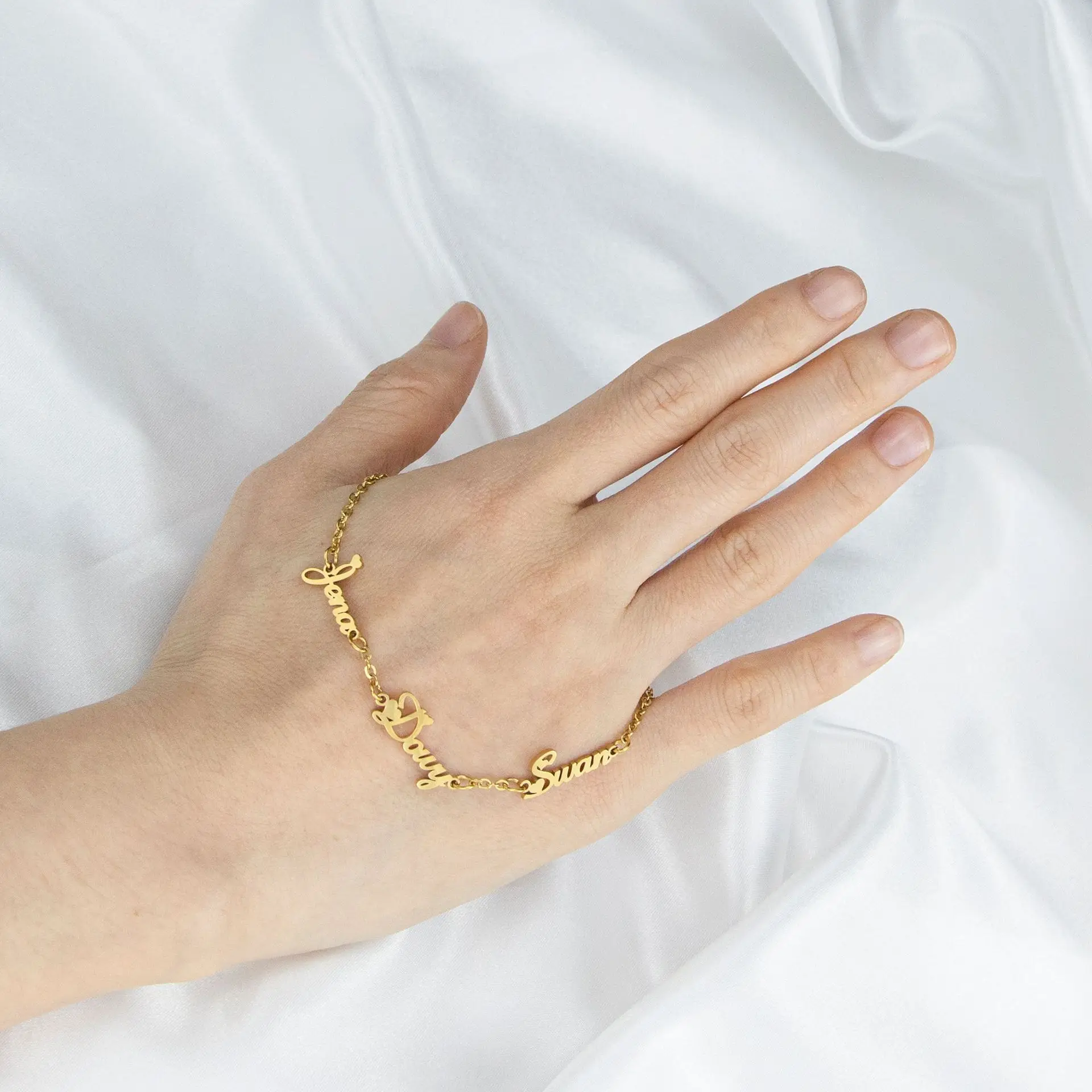 Индивидуальные браслеты из нержавеющей стали роскошные золотые с именами всей