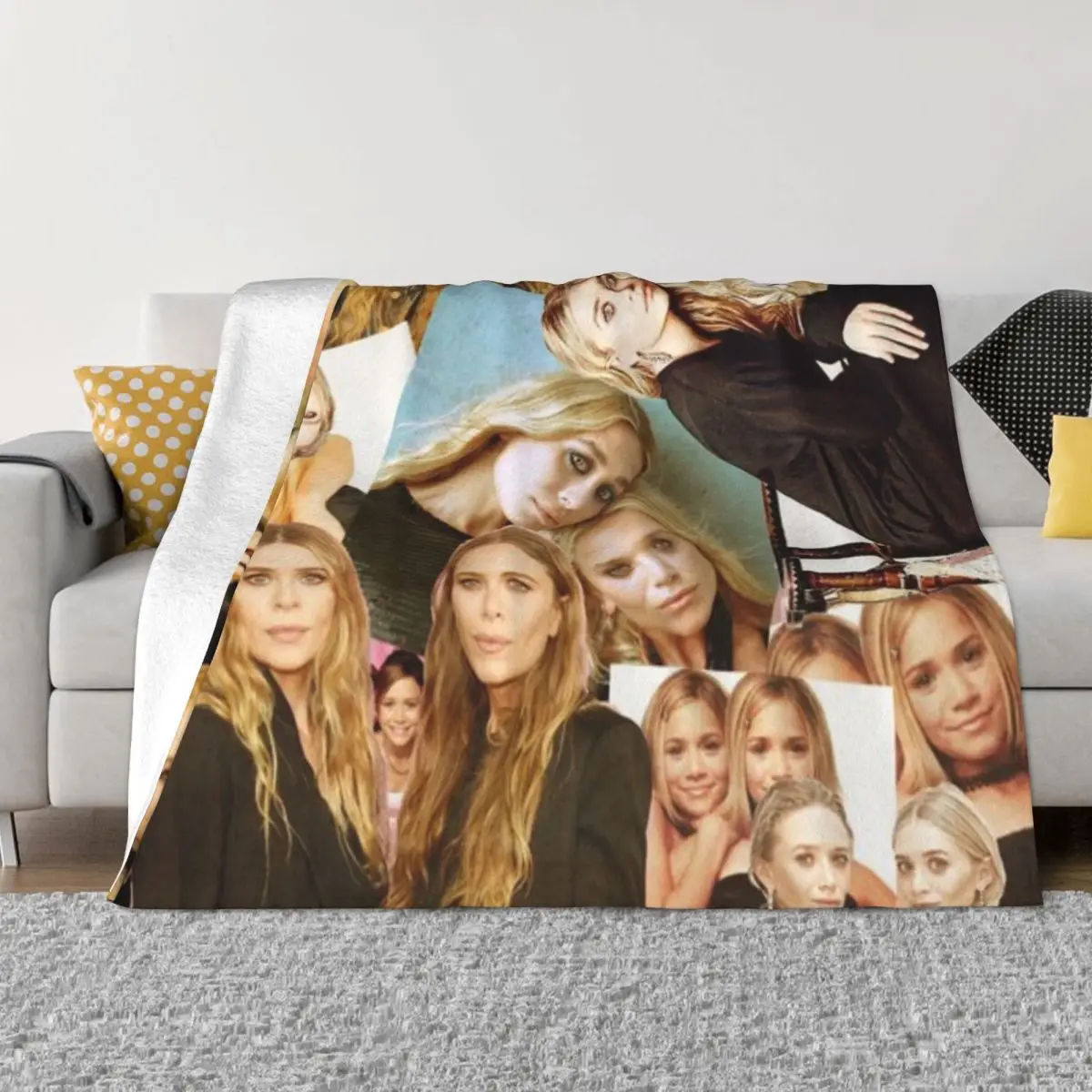 

Twins Blankets Character Poster Flannel Throw Blanket Airplane Travel Decoration Soft Warm Bedspread Bedroom Couch