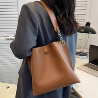2022new all match fashion luxury casual simple commuter shoulder bag texture messenger bucket bag large capacity bag womens bag