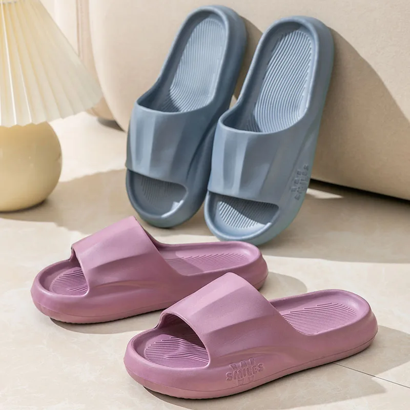 Funny Children Slippers with Poop Design, Thick EVA Sole for Indoor and Outdoor, Non-Slip and Noiseless, Unisex Bathroom Sandals