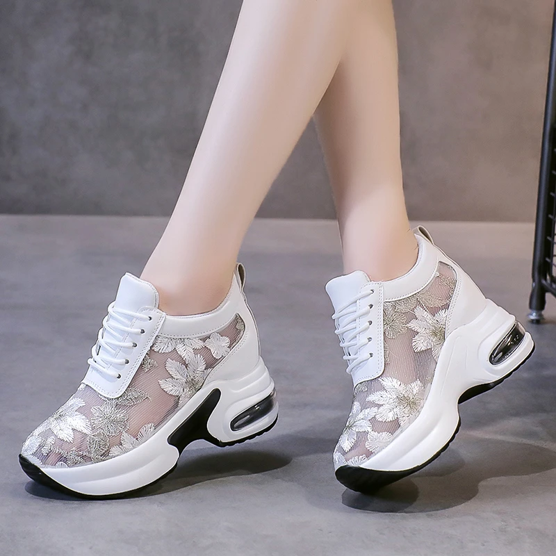 

Fashion Flower Embroidered Mesh Breathable Ladies Wedge Platform Sneakers High Heels Lace-Up Shoes Comfortable Height Increasing