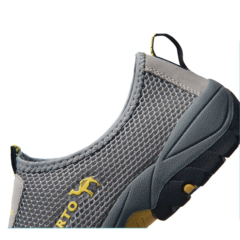 SENAGE Men Sneakers Breathable Mesh Outdoor Casual Shoes Lace-free Convenient Men's Running Shoes Anti-skid Walking Shoes