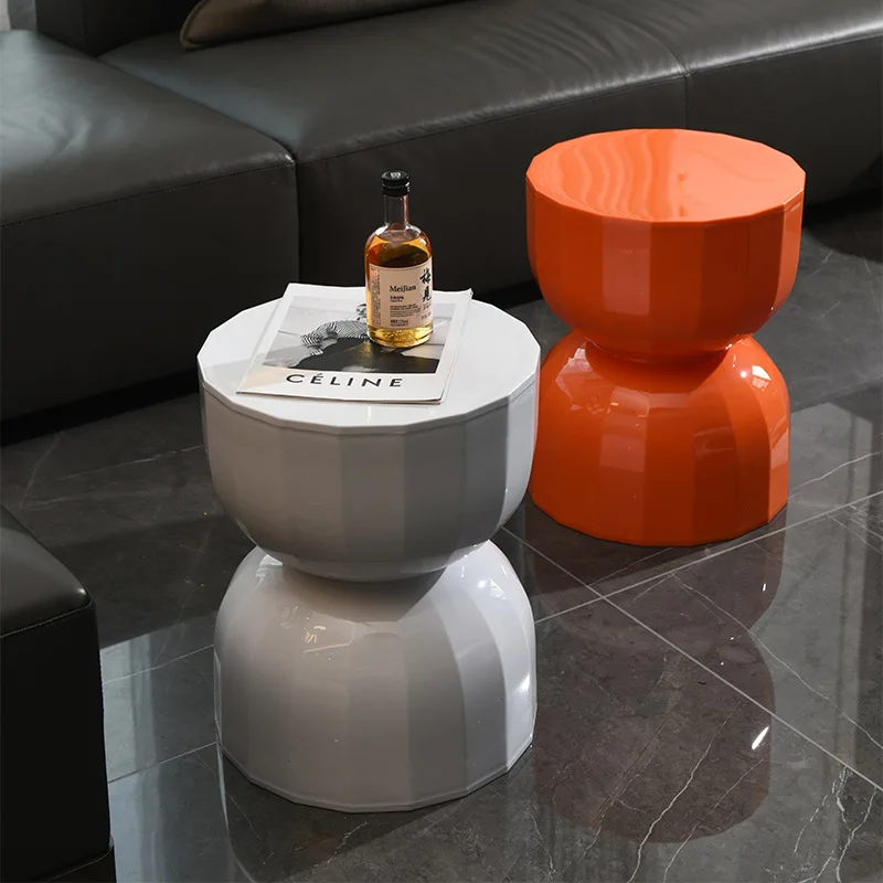 Креативная скандинавская сторона в виде песочных часов с несколькими углами