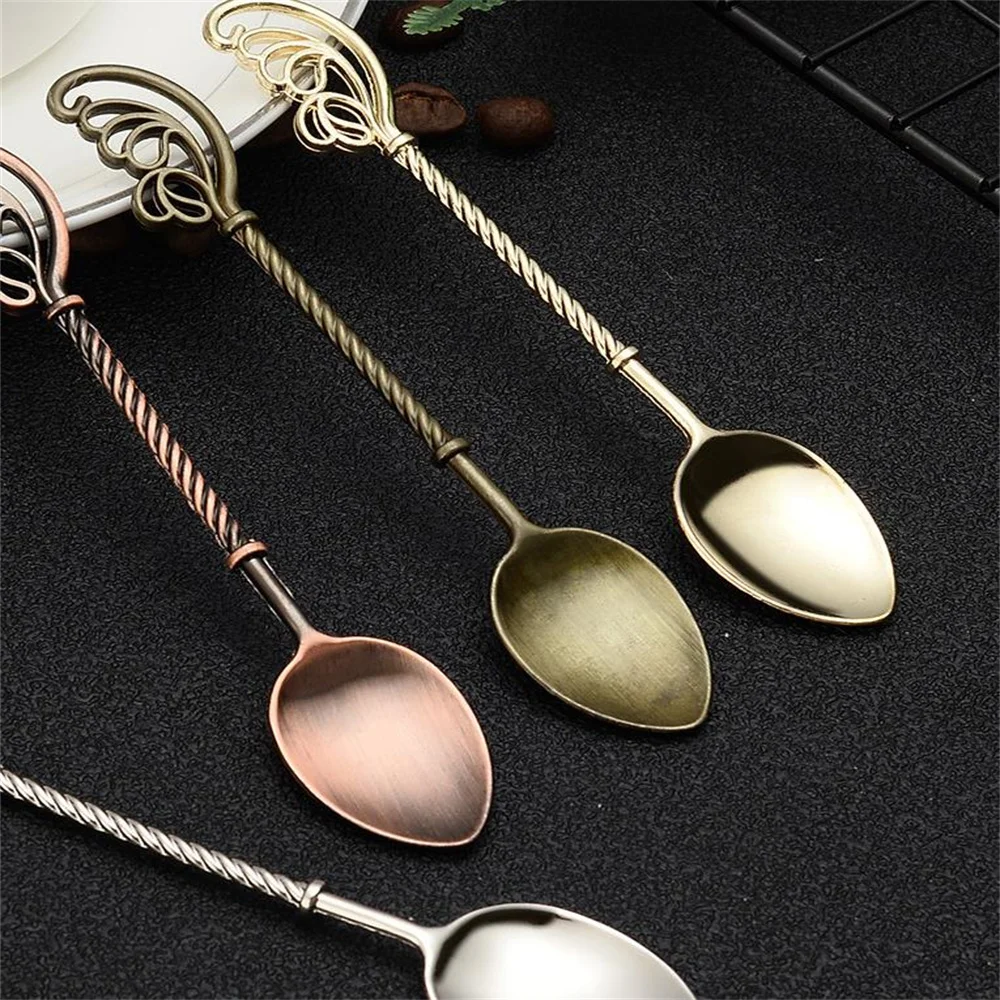 

Elegant Coffee Spoon Dessert Fork Polishing Small Spoon Flower Carving Pattern Classical Spoon Gift Crafts Wholesale