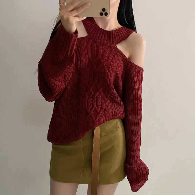 

Женский трикотажный пуловер с открытыми плечами, с круглым вырезом