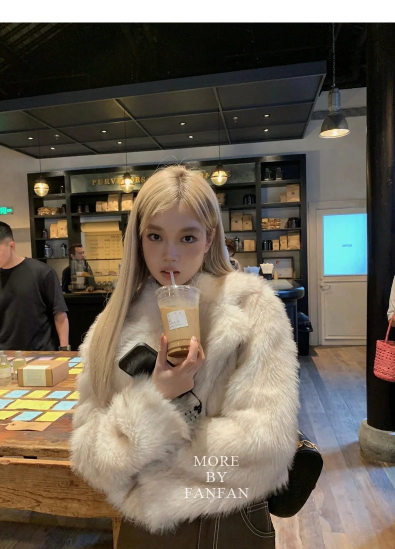 Женская зимняя шуба с большими лацканами