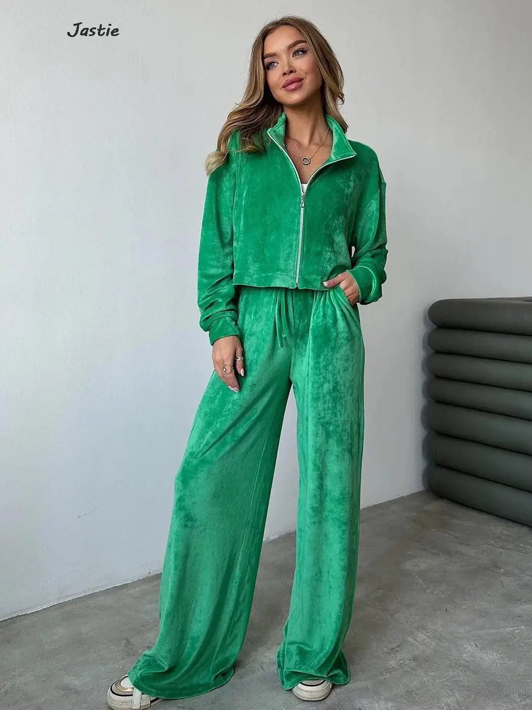 Женский Бархатный спортивный костюм однотонный комплект из куртки на молнии с