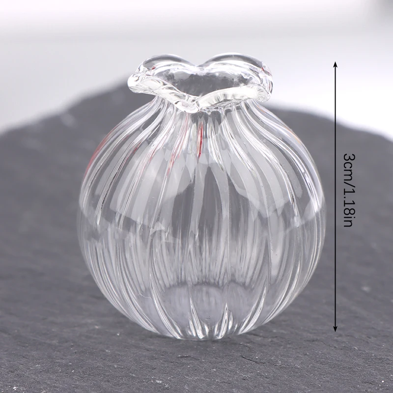 

Мини стеклянная ваза