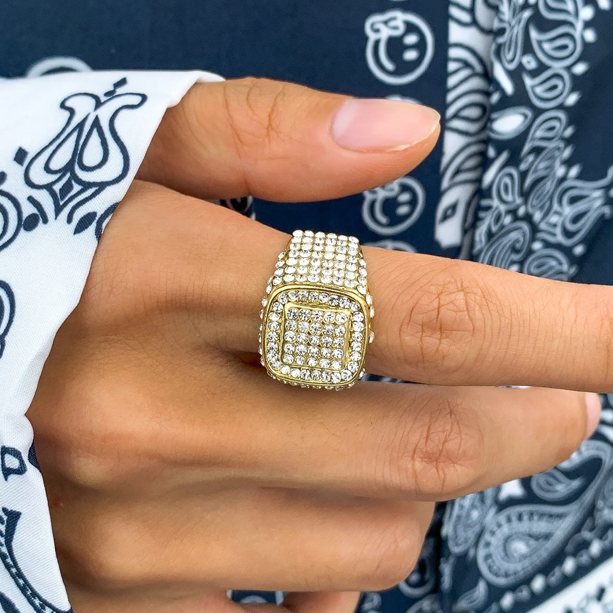 

Classic Men's Ring Fashion 18k Gold Filled Alloy Full Diamond Punk Hip Hop Hip Hop Ring Men's Fashion Versatile Luxury Jewelry