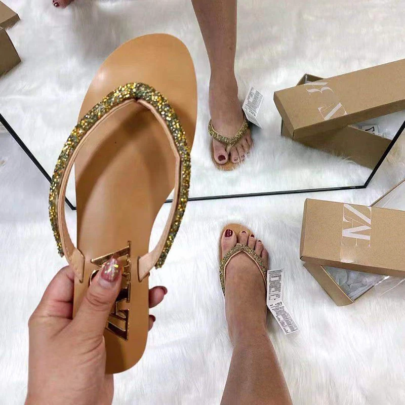 

2022 Flip Flops Women Summer Flat Slippers Outdoor Rhinestones Flats Shoes Simple Round Toe High Quality