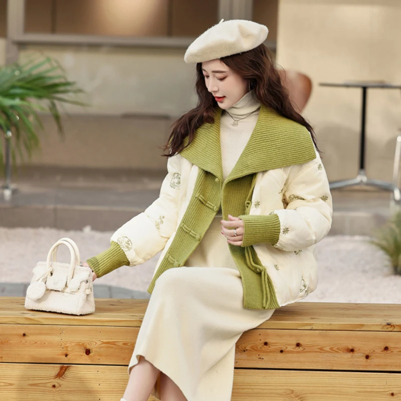 Женский пуховик NameIsNotDefined с китайской вышивкой