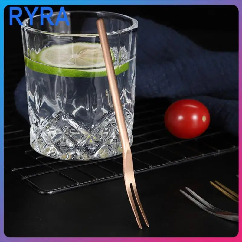 

Вилка из нержавеющей стали, гладкие края, трудно поцарапать