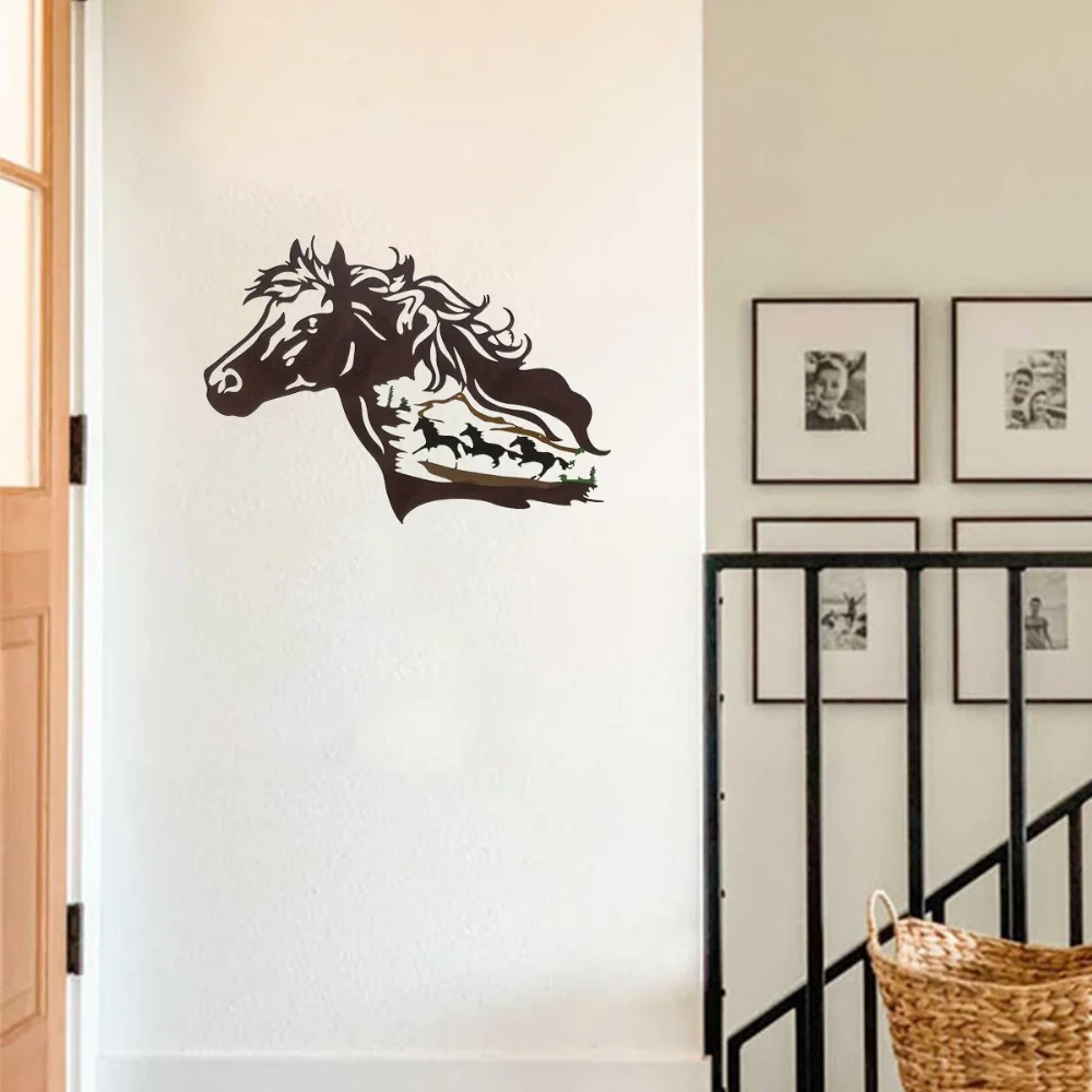 Элегантное настенное искусство с металлической железной лошадью в западном