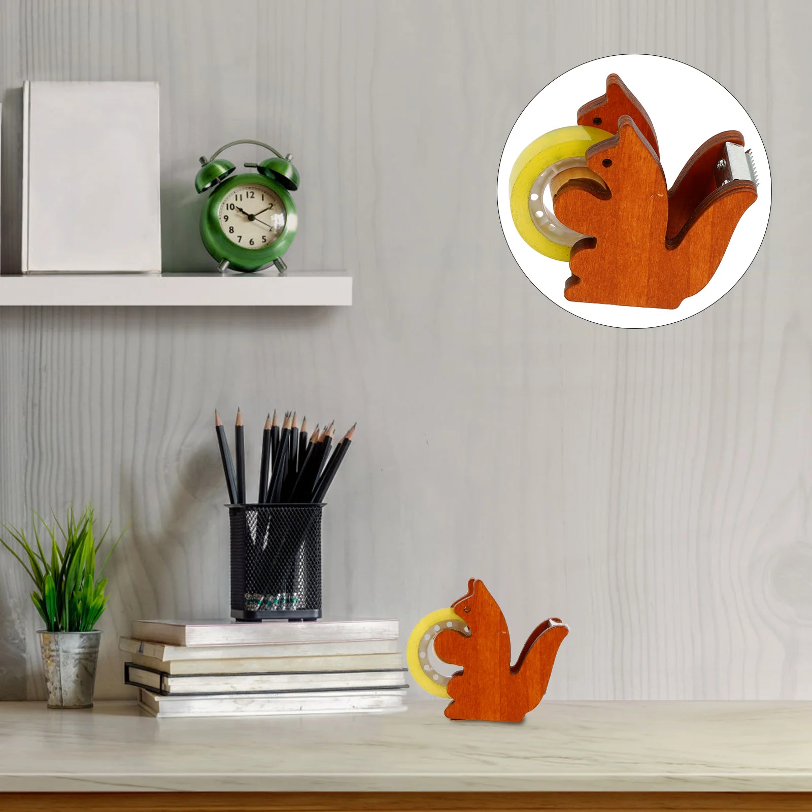 

Masking Tape Dispenser Desktop Stand Tape Tape Cutting Gadget Squirrel Sculpture Office Tape