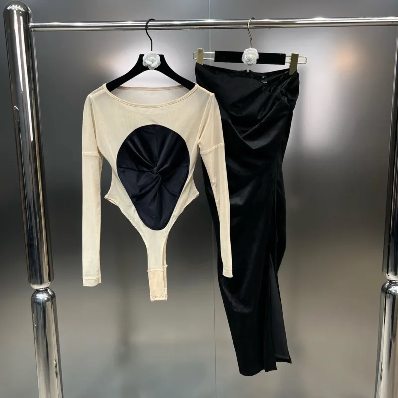 

BORVEMAYS 2023 Autumn New O Neck Long Sleeve Patchwork Stretch Mesh Jumpsuits + Pleated Knee-length Irregular Skirts WZ3836