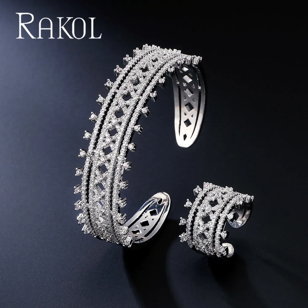 

Ювелирный Комплект из кольца и браслета, с фианитом