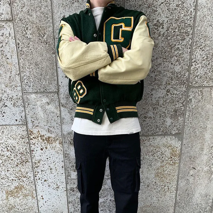 Куртка в стиле хип-хоп Мужская куртка с пушистыми буквами и вышивкой цветные