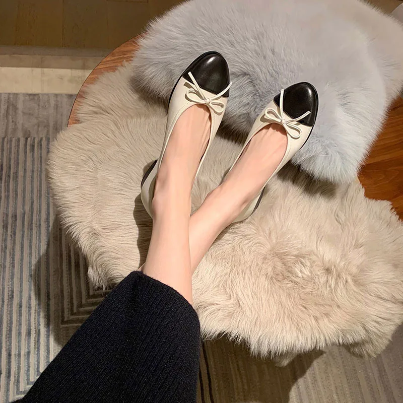 Туфли-лодочки женские с круглым носком на плоской подошве бантом | Балетки