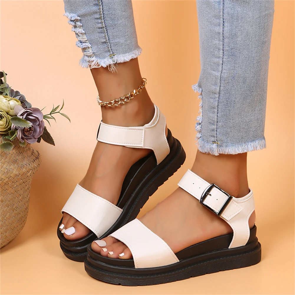 

new fashion leisure Roman women sandals platform light weight flat heels waterproof summer ladies outdoor shoes for woman 2022