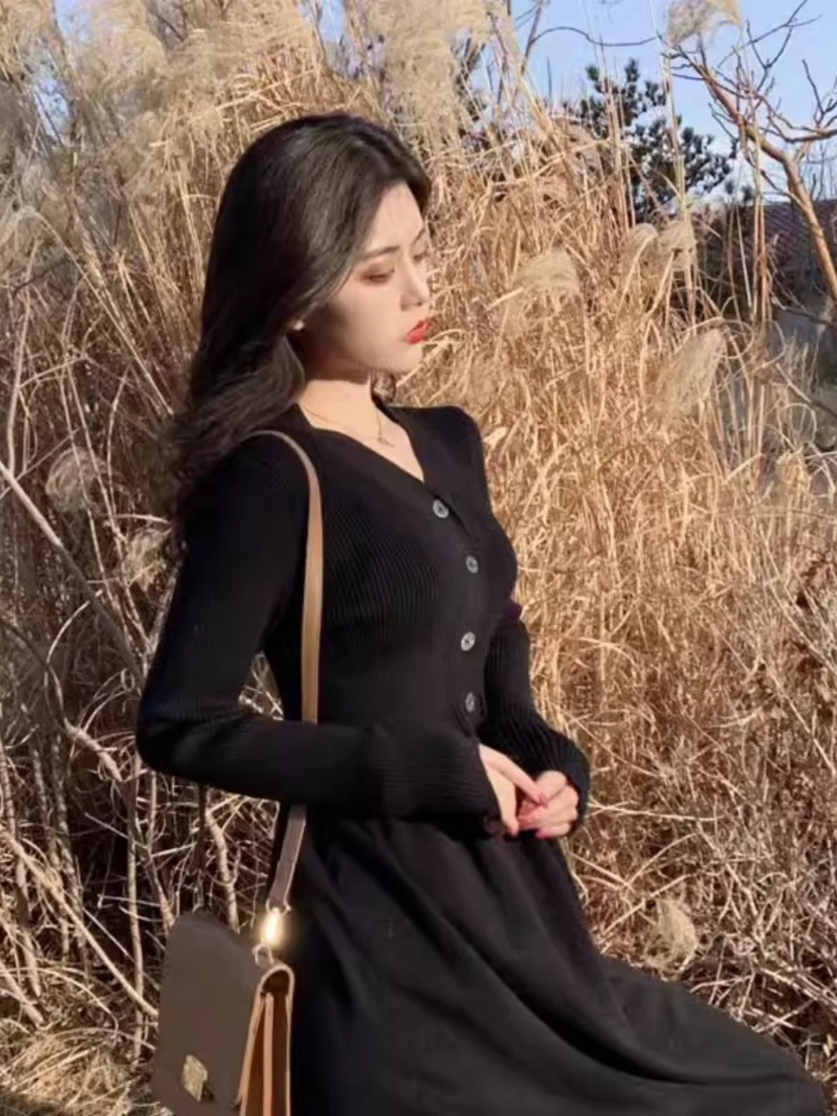 Платье-свитер с пальто зимнее черное платье Хепберн черная внутренняя одежда