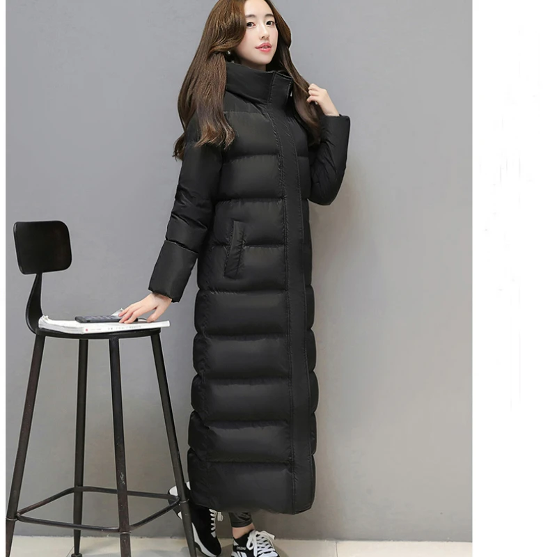 Рисунок 3 - Женский зимний теплый очень длинный пуховик