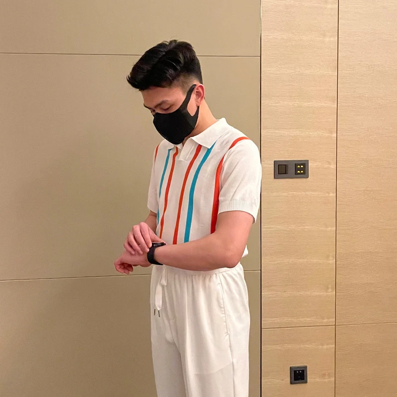 

Рубашка-поло мужская Трикотажная в полоску, с воротником на пуговицах