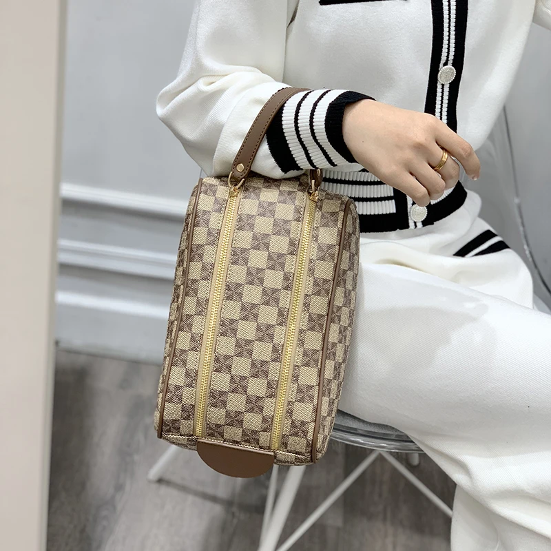 Women Makeup Clutch Bag 2022 New Luxury Handbags For Mobile Phone Toiletry Cosmetic Designer With Wristlet Top Handle Plaid Bags