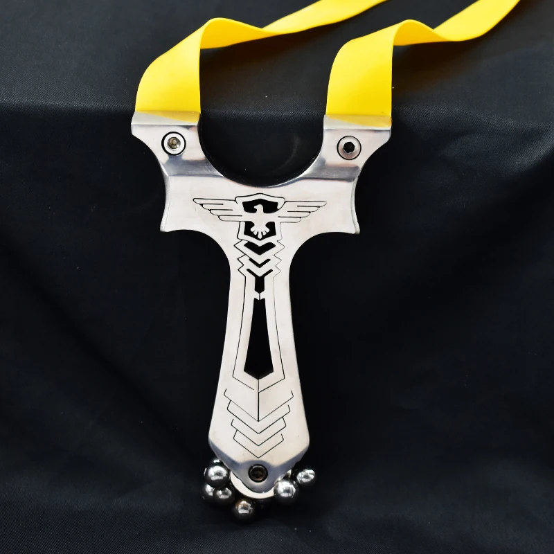 

Stainless Steel One-piece Metal Slingshot With Magnetic Polishing Sling Outdoor Shooting Toys Hunting Equipment Hollow Design