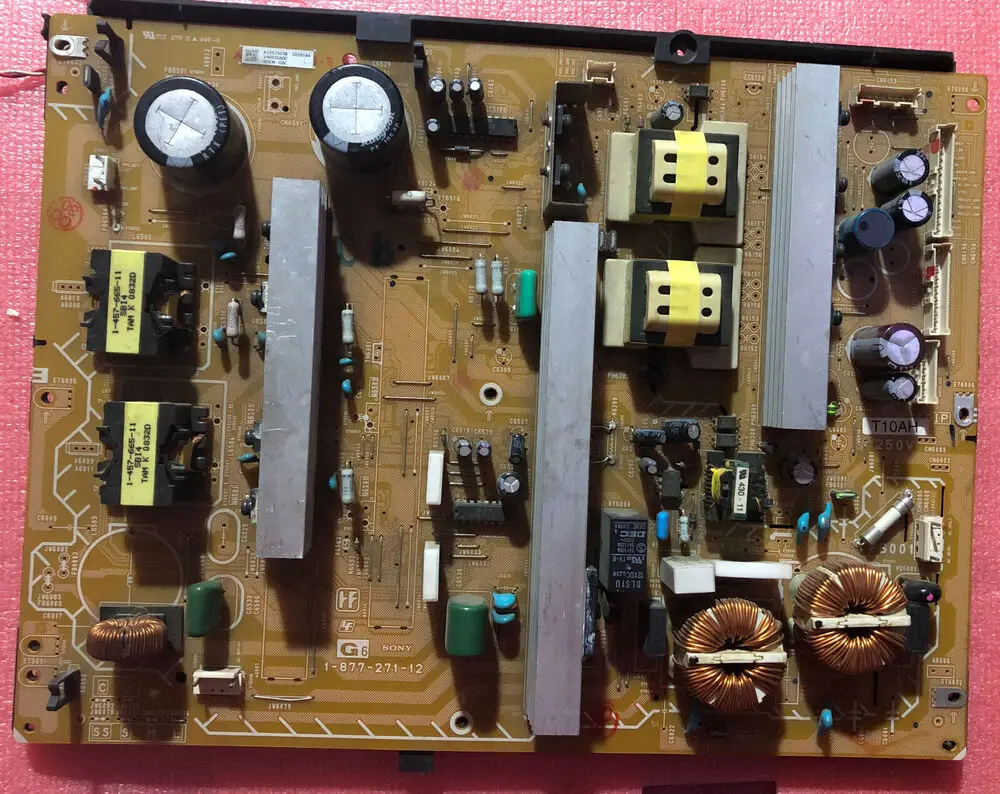 

Для Sony KDL-55XBR8 блок питания G6L Board 1-877-271-12 A-1552-103-B
