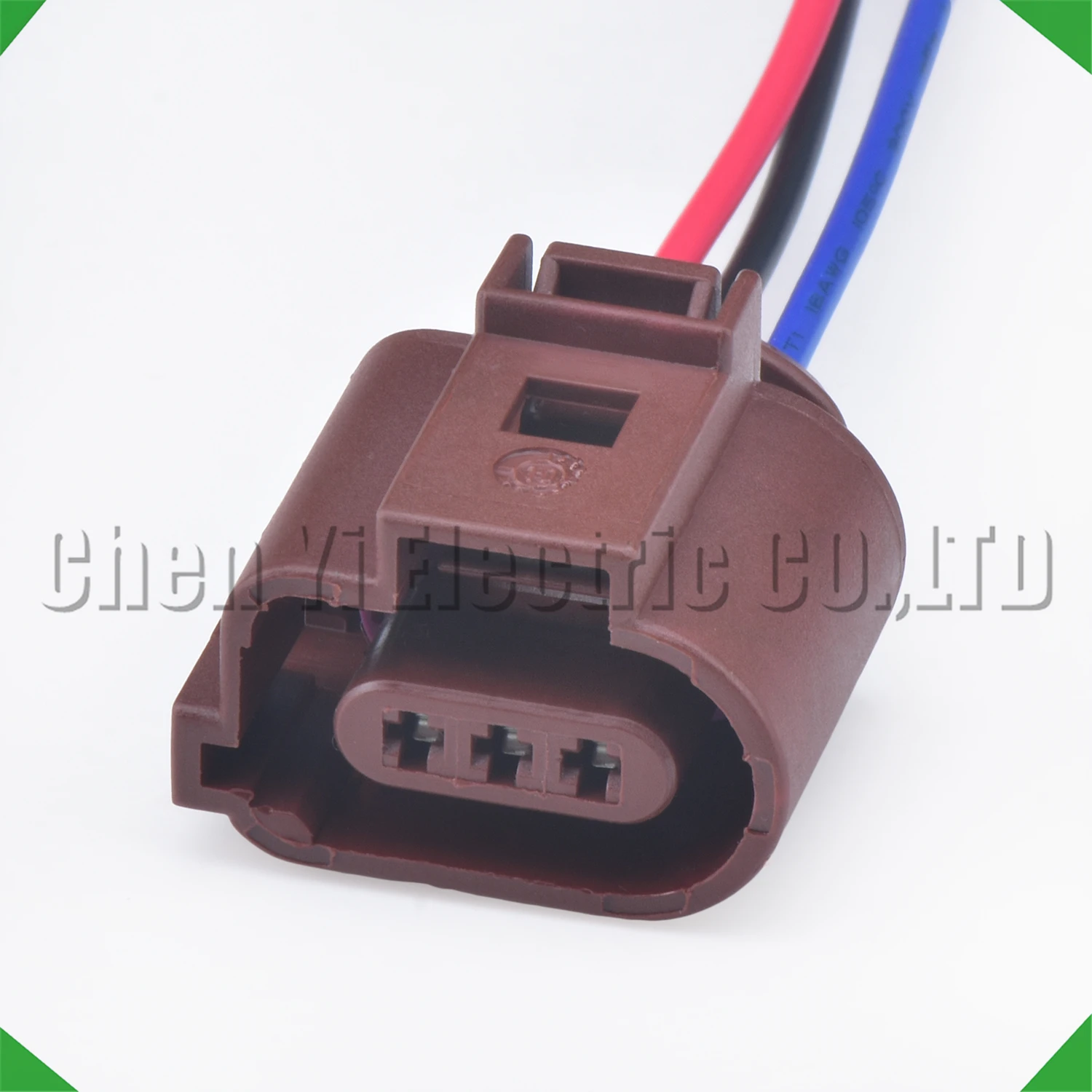 

3-контактный автомобильный водонепроницаемый разъем для дневных ходовых огней 3B0 973 703 A для VW Sagitar Magotan Audi A4 A6 3B 0973703 A