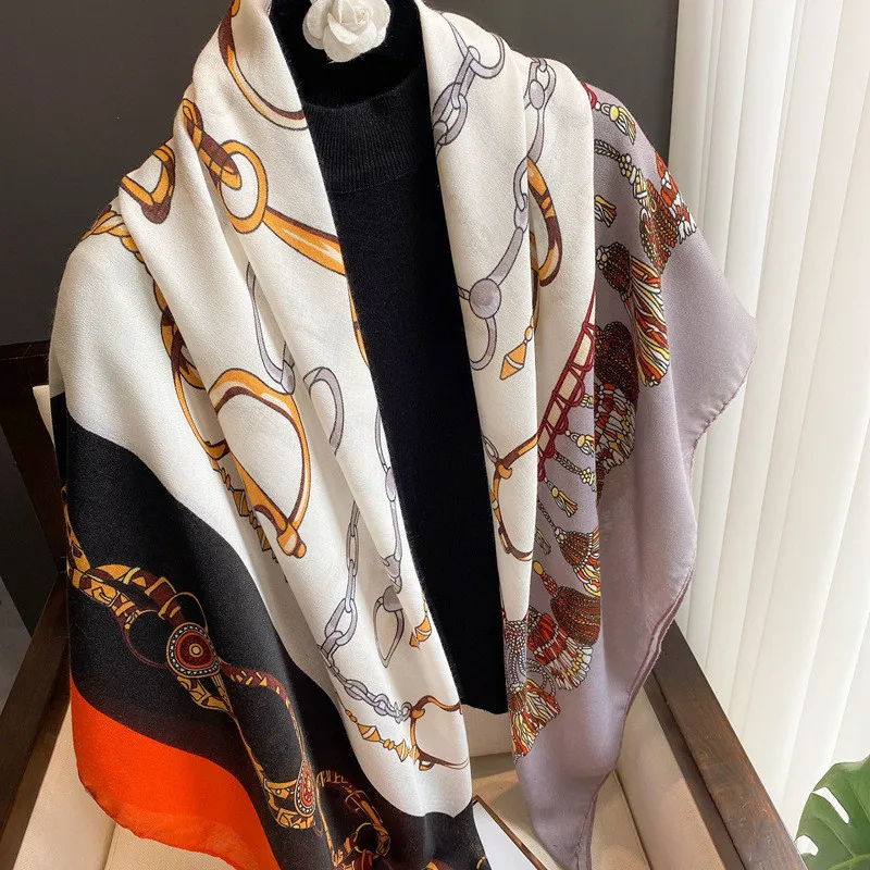 Рисунок 6 - Женский шарф из пашмины