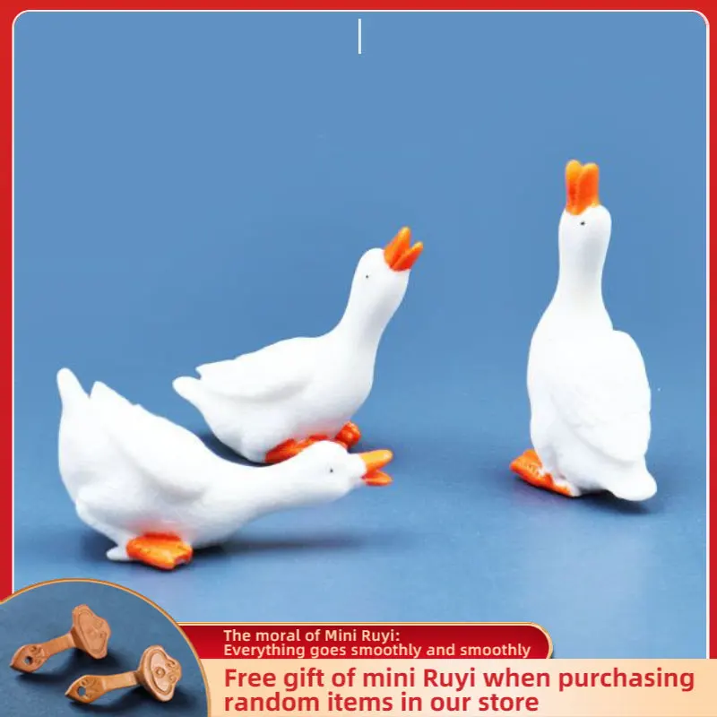 

Мультяшные большие белые гусиные украшения для автомобиля, микро-технические украшения, настольный креативный брелок, домашние аксессуары, фигурки