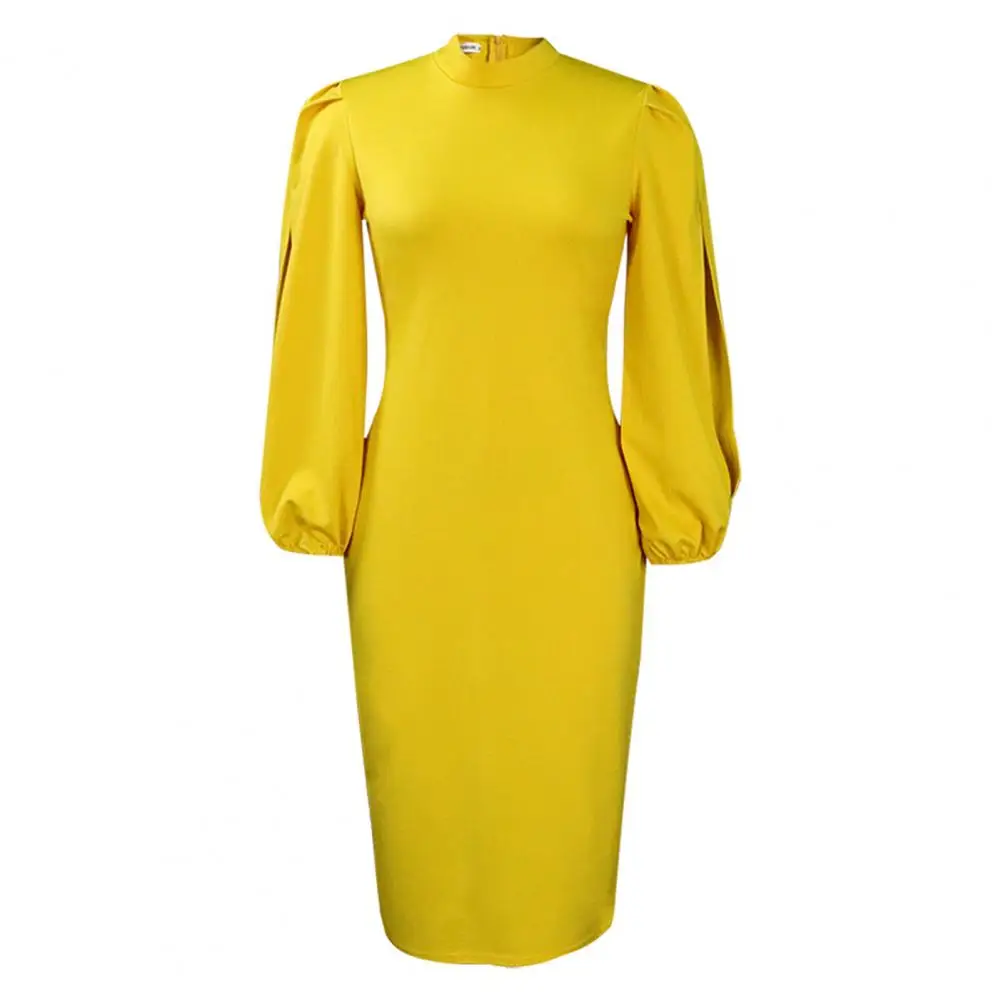 Вечернее платье облегающее осеннее средней длины с высоким воротником разрезом