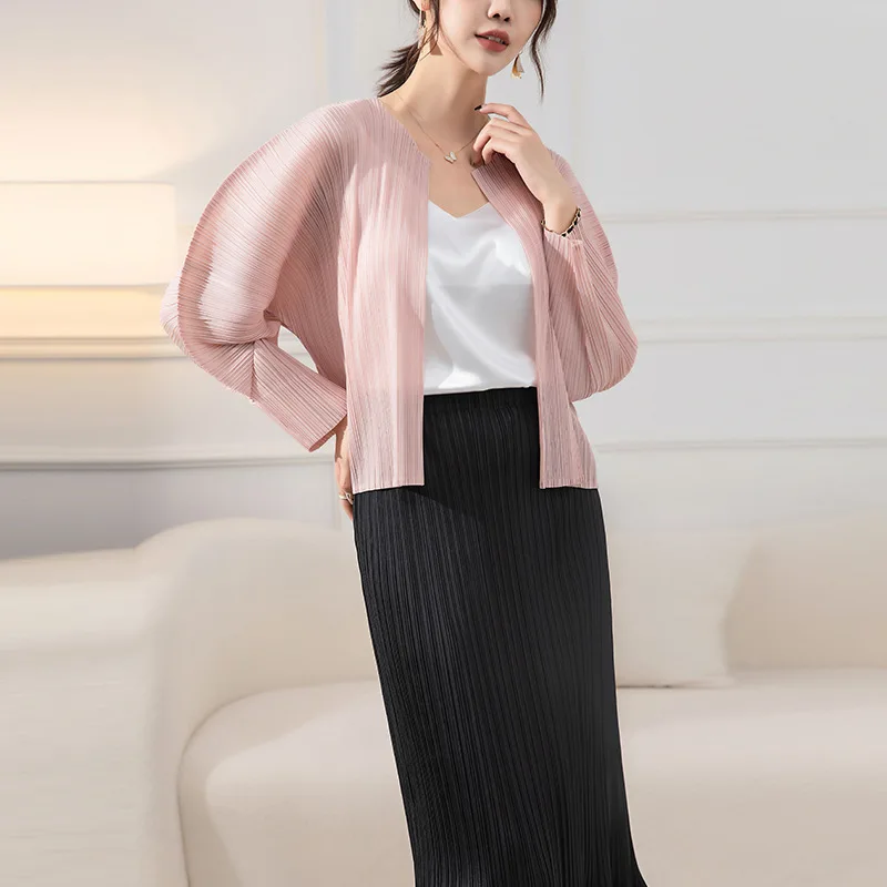 

Miyake Pleated Coat Women 2022 Autumn Short Chic Casual Dolman Sleeve Loose Oversized Cardigan Casual Top Cardigan Women